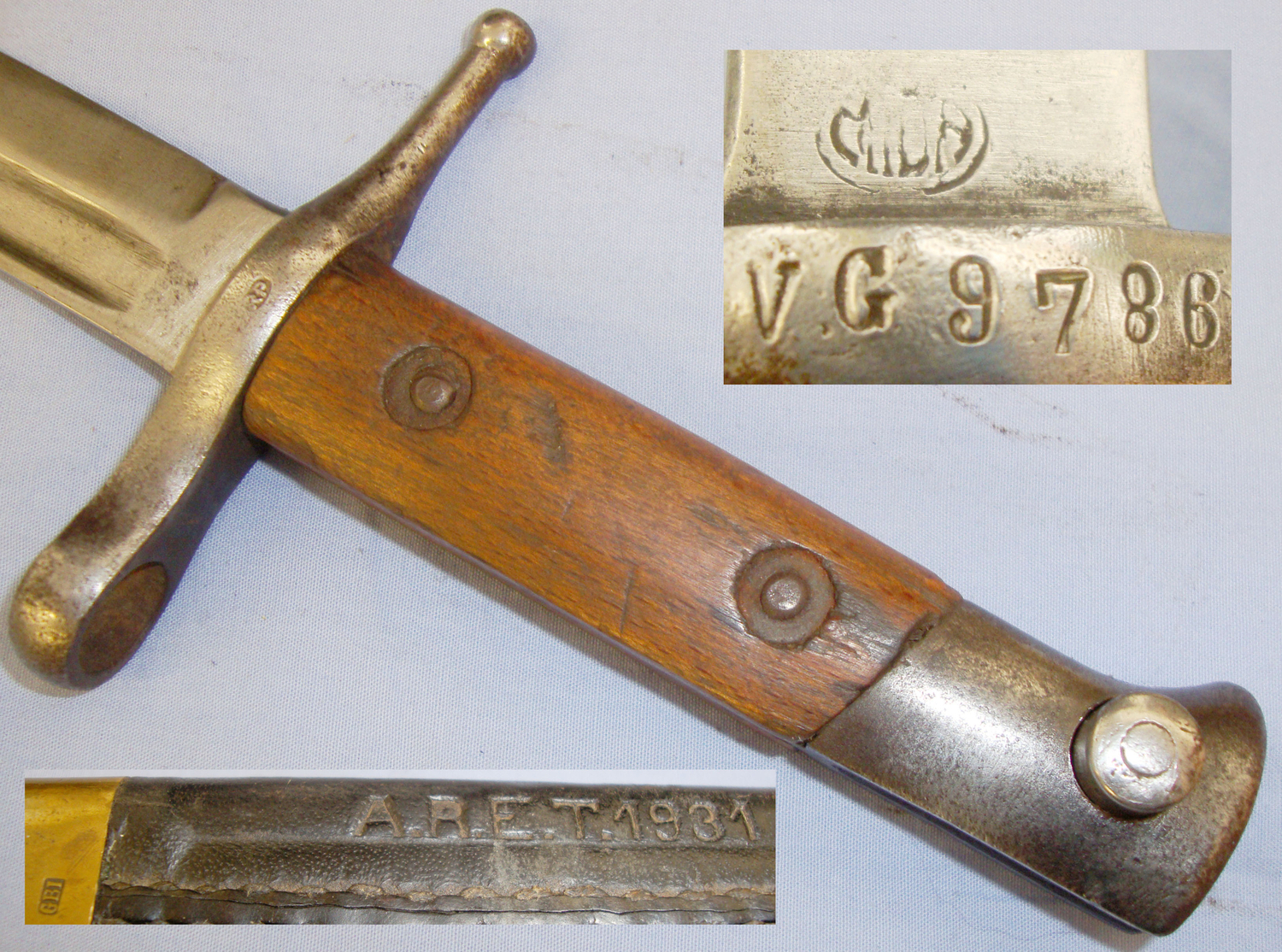 Italian Model 1891 Carcano Bayonet Fluted Scabbard and Leather Frog. BAYO 345. Bayonet