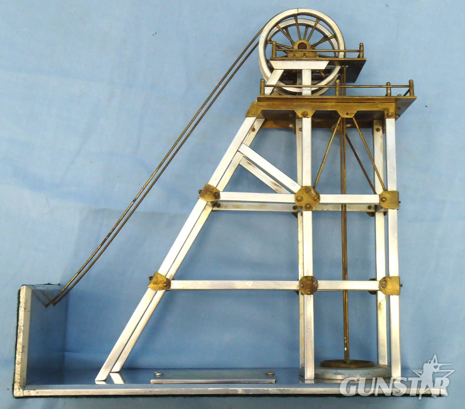 Antique & Militaria
