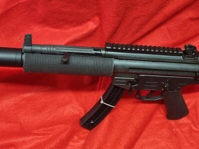 GSG - German Sport Guns GmbH MP5 ,22 RIM Semi-Auto .22 Long Rifle (.22 LR) Rifle