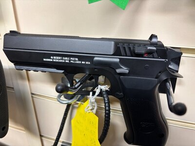 Magnum Research baby desert Eagle 4.5mm