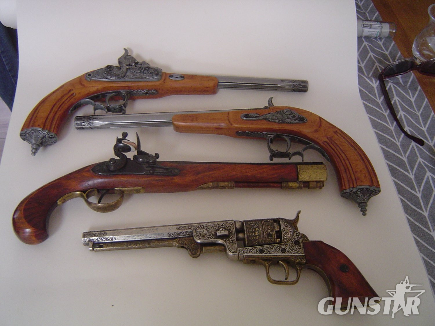 Denix etc  flintlocks - Non-firing
