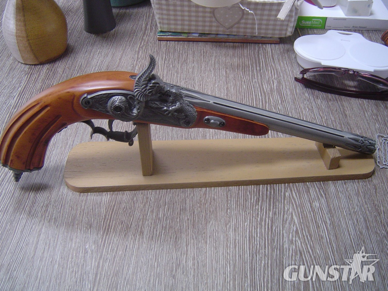  Denix etc  flintlocks - Non-firing