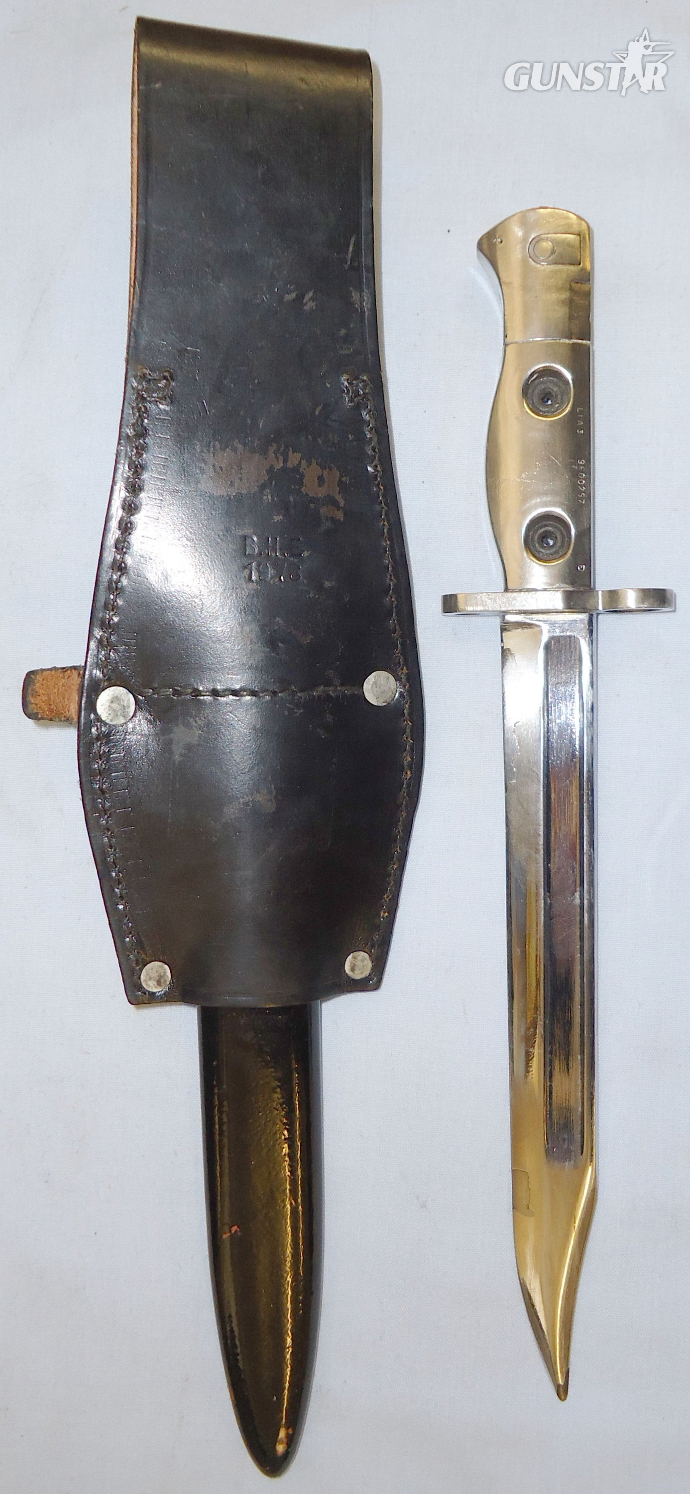  British L1A3 Bayonet Scabbard and Leather Parade Frog. BAYO 434. Bayonet