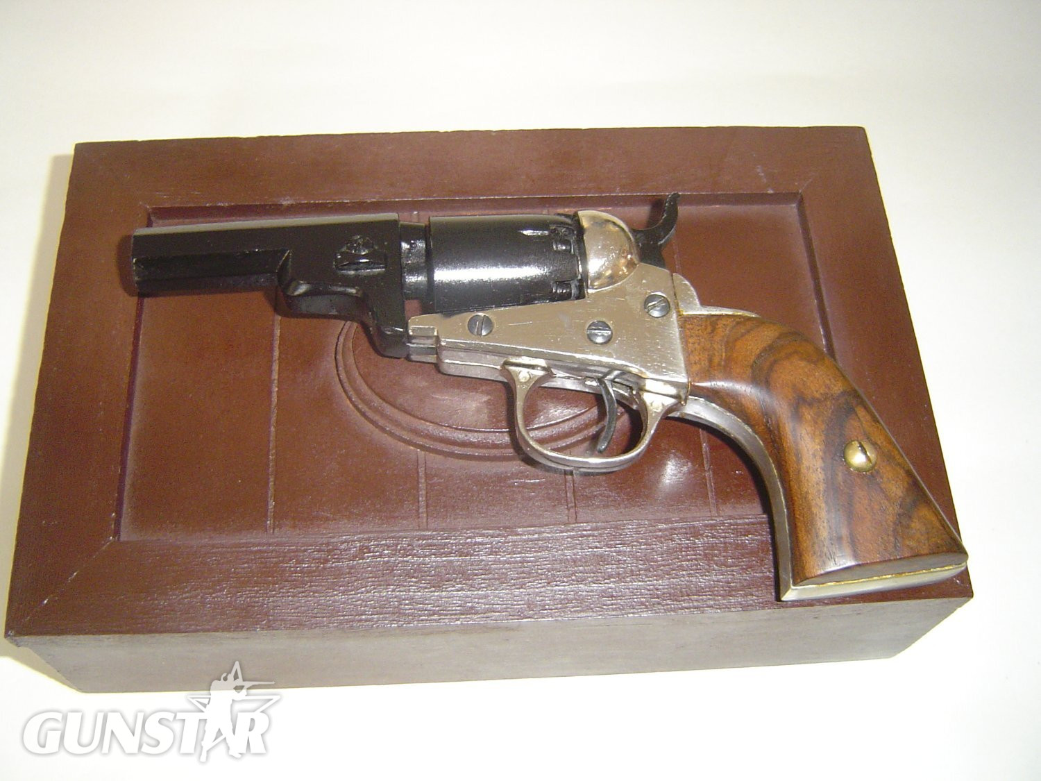 colt type 1851 .32 Colt Revolver