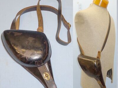 19th Century French Officers M1873 Lebel Lobster Holster with Strap. 17602. 19th Century French Officers M1873 Lebel Lobster Holster with Strap. 17602. Antique & Militaria