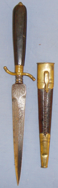  Victorian Era Italian Hunting Style Dagger with Etched blade and Polished Buffalo Horn Grips. 19917:9. Hunting Knive