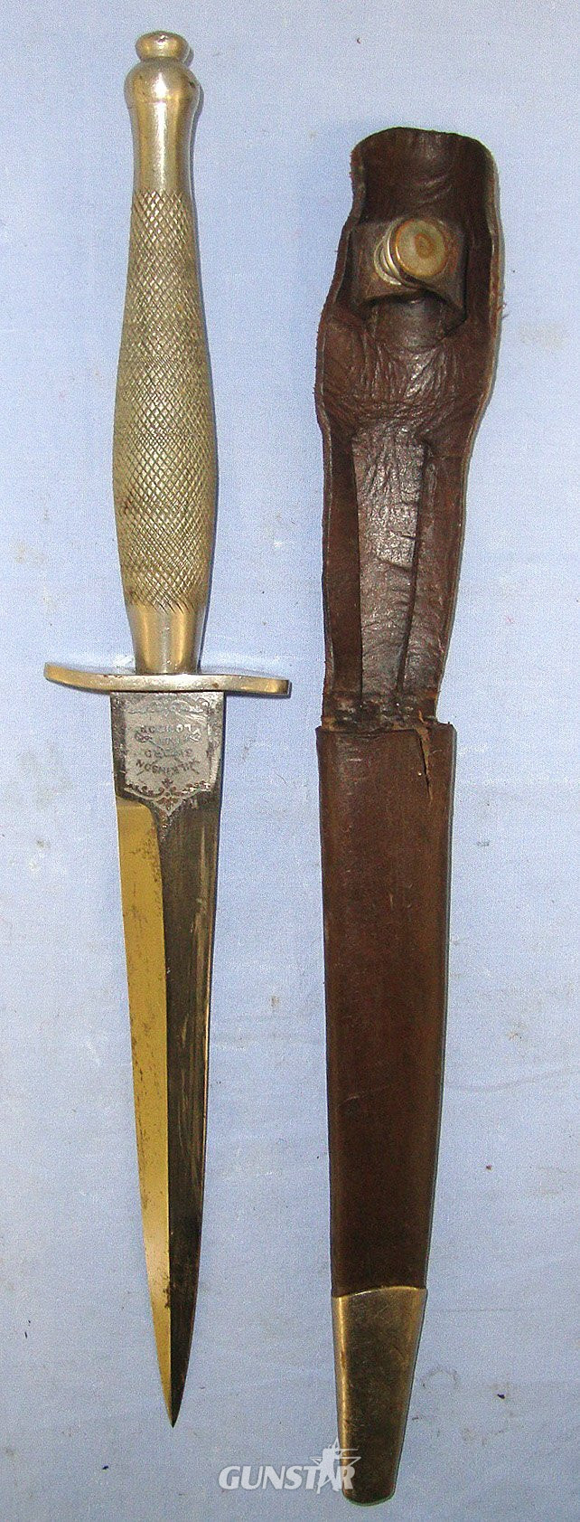 VERY RARE**British 1st Pattern Wilkinson FS Commando Fighting Knife With Double Etched Panels & 1st Pattern Scabbard With Correct Newey Stud Fastener. Sn 23484:95 Knive in 