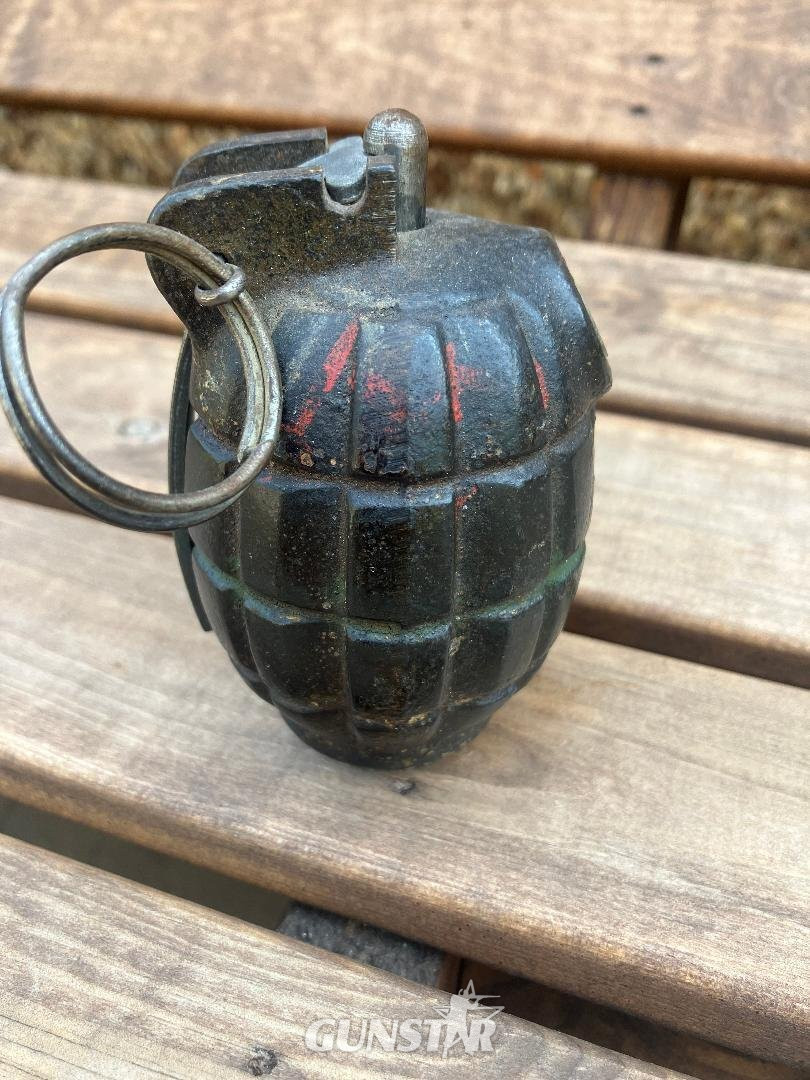 WW2 N036 MILLS GRENADE INERT NO 36 Obsolete  Artillery