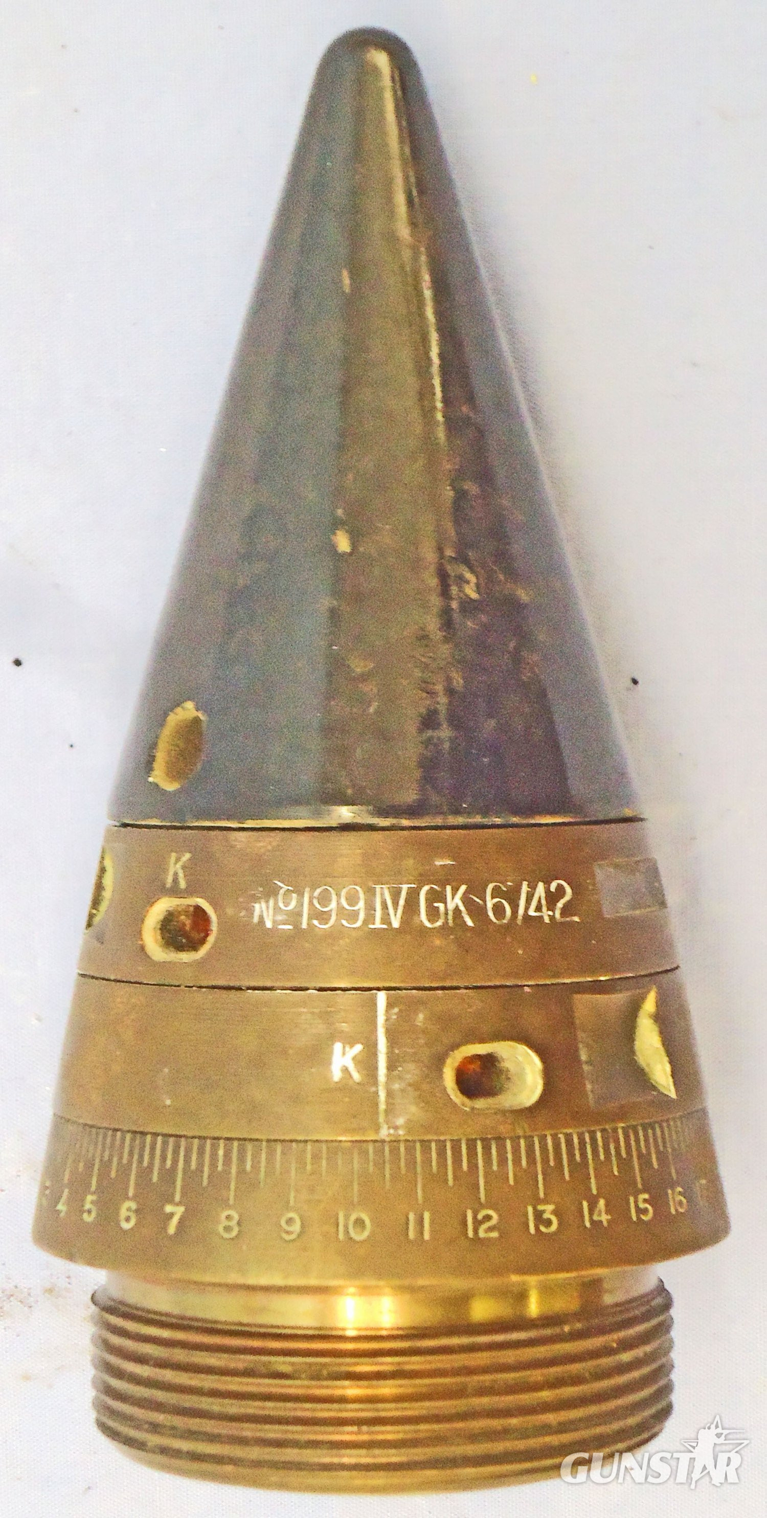INERT DEACTIVATED. British, WW2, 1942 Dated, Strippable, No 199 Mk IV Time Fuze For The British 3.7 Inch Anti-aircraft Gun. - O 2122 INERT DEACTIVATED. British, WW2, 1942 Dated, Strippable, No 199 Mk IV Time Fuze For The British 3.7 Inch Anti-aircraft Gun. - O 2122  Other Ammunition - {CATEGORY} in 