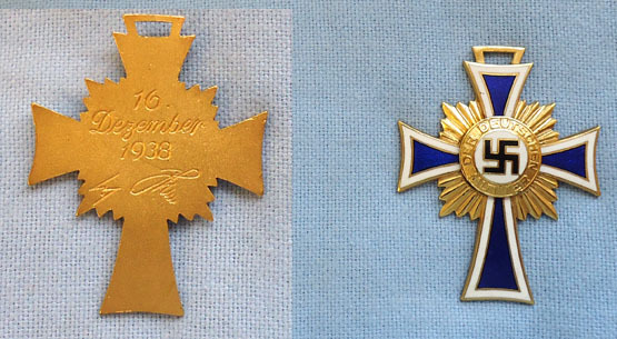  WW2 German Mint Mothers Cross In Gold. WW2 German Mint Mothers Cross In Gold. Other Accessory