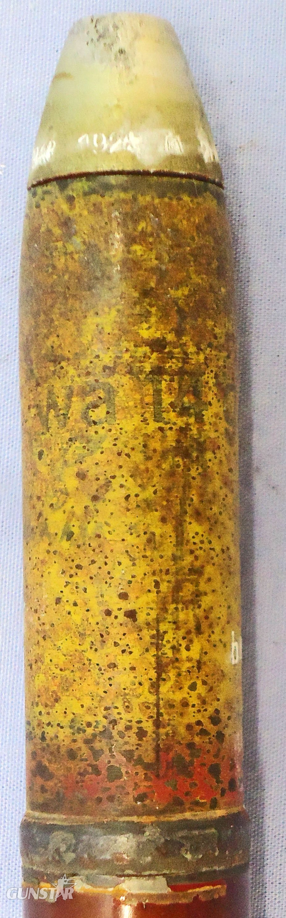 {CATEGORY} - INERT DEACTIVATED. WW2 German 20 mm Flak 28 and 29 (20x110RB) HE/T (High Explosive/Tracer) Flak Round. - O 2121 INERT DEACTIVATED. WW2 German 20 mm Flak 28 and 29 (20x110RB) HE/T (High Explosive/Tracer) Flak Round. - O 2121  Other Ammunition