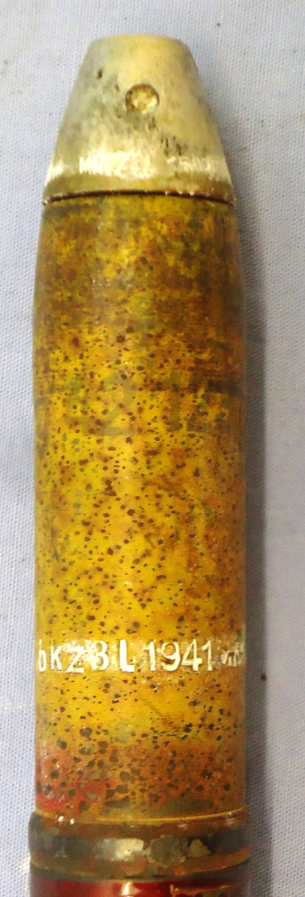 INERT DEACTIVATED. WW2 German 20 mm Flak 28 and 29 (20x110RB) HE/T (High Explosive/Tracer) Flak Round. - O 2121 INERT DEACTIVATED. WW2 German 20 mm Flak 28 and 29 (20x110RB) HE/T (High Explosive/Tracer) Flak Round. - O 2121  Other Ammunition 