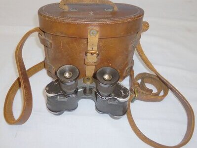 WWI British Officers Field Binoculars and Dated 1918 Leather Case by Manufacturer Parisian Opera & Field Glass Co Ltd. OPT 837. WWI British Officers Field Binoculars and Dated 1918 Leather Case by Manufacturer Parisian Opera & Field Glass Co Ltd. OPT 837.  Antique & Militaria