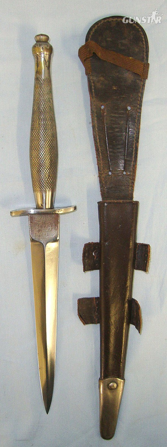 VERY RARE**WW2 British 1st Pattern Wilkinson FS Commando Fighting Knife With Double Etched Panels & Scabbard. Sn 23687:1 Knive in 