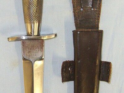 VERY RARE**WW2 British 1st Pattern Wilkinson FS Commando Fighting Knife With Double Etched Panels & Scabbard. Sn 23687:1 Knive