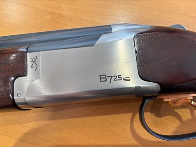Browning B725 Over and Under 12 Bore/gauge