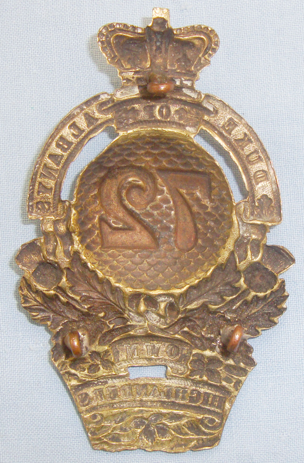 72nd Regiment, Duke of Albany\'s Own Highlanders Regimental Cap Badge. BA 428. 72nd Regiment, Duke of Albany\'s Own Highlanders Regimental Cap Badge. BA 428. Antique & Militaria