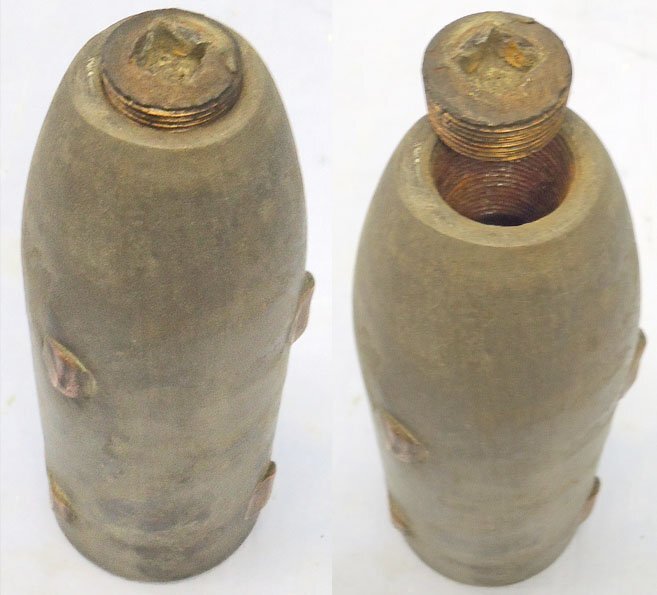  INERT DEACTIVATED. Rare, Victorian, British 9 Pounder RML (Rifled Muzzle Loading) Explosive Projectile with Brass Transit Plug. Sn - 22991 INERT DEACTIVATED. Rare, Victorian, British 9 Pounder RML (Rifled Muzzle Loading) Explosive Projectile with Brass Transit Plug. Sn - 22991 Various Other Ammunition