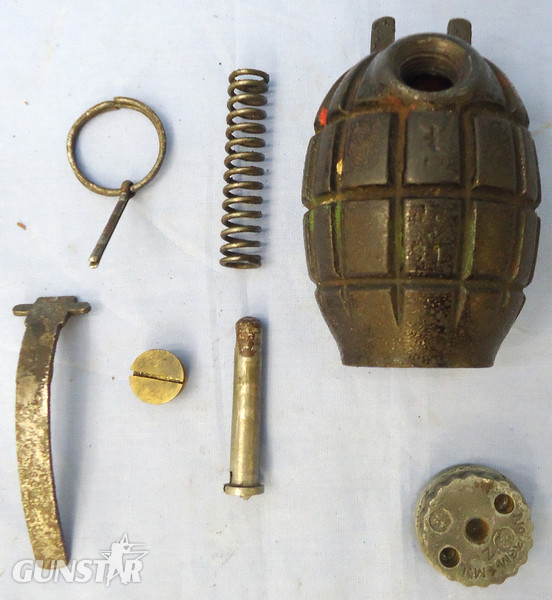  INERT DEACTIVATED WW2 1942 Dated Mills No 36M MK1, Hand Grenade. - O 1758 INERT DEACTIVATED WW2 1942 Dated Mills No 36M MK1, Hand Grenade. - O 1758  Other Ammunition