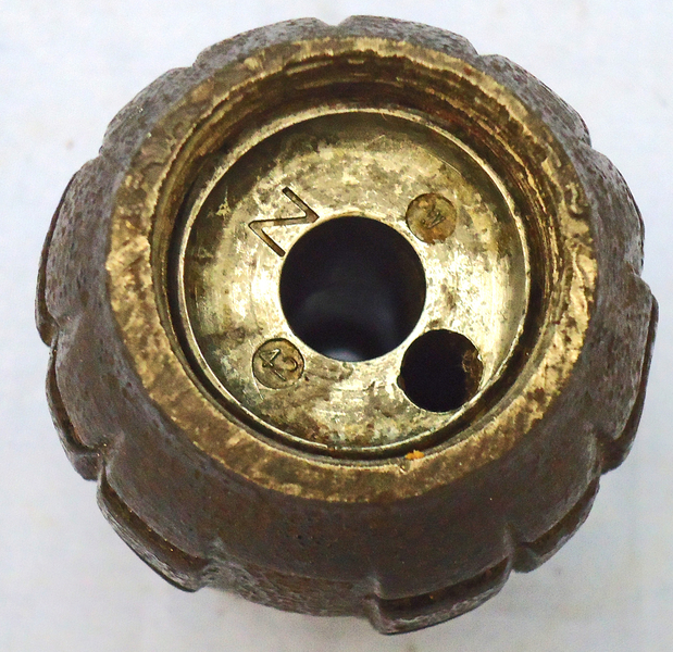{CATEGORY} - INERT DEACTIVATED WW2 1942 Dated Mills No 36M MK1, Hand Grenade. - O 1758 INERT DEACTIVATED WW2 1942 Dated Mills No 36M MK1, Hand Grenade. - O 1758  Other Ammunition in 