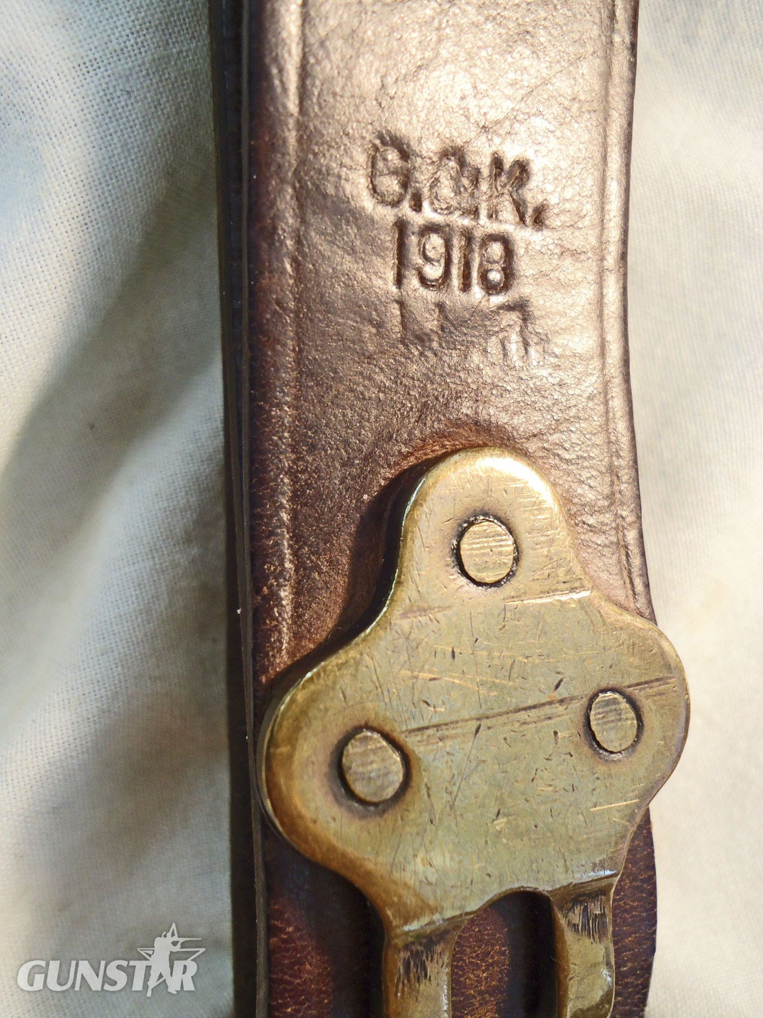 Springfield Armory American. WW1, 1918 Dated Springfield Rifle Leather & Brass Sling. Sn - 22426:69 Other Accessory - {CATEGORY} in 