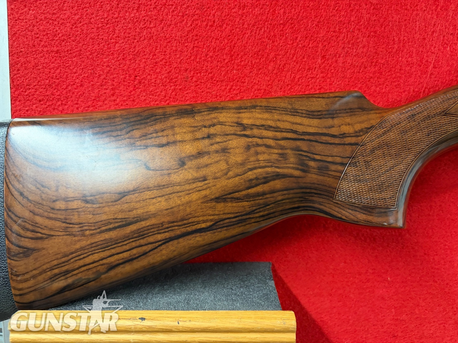 Beretta 686 Onyx Xtra Wood Over and Under 12 Bore/gauge in 