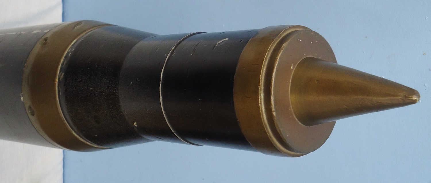  INERT DEACTIVATED. Early a scarce, 1952 Dated Unfired 20pr (84x618R) APDS (Armour Piercing Discarding Sabot) DRILL Round. Sn - 22846:88 INERT DEACTIVATED. Early a scarce, 1952 Dated Unfired 20pr (84x618R) APDS (Armour Piercing Discarding Sabot) DRILL Round. Sn - 22846:88  Other Ammunition