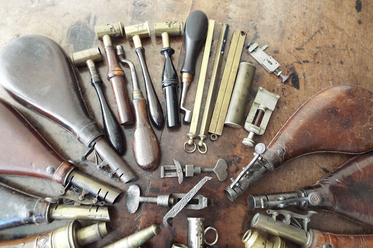 Antique & Militaria