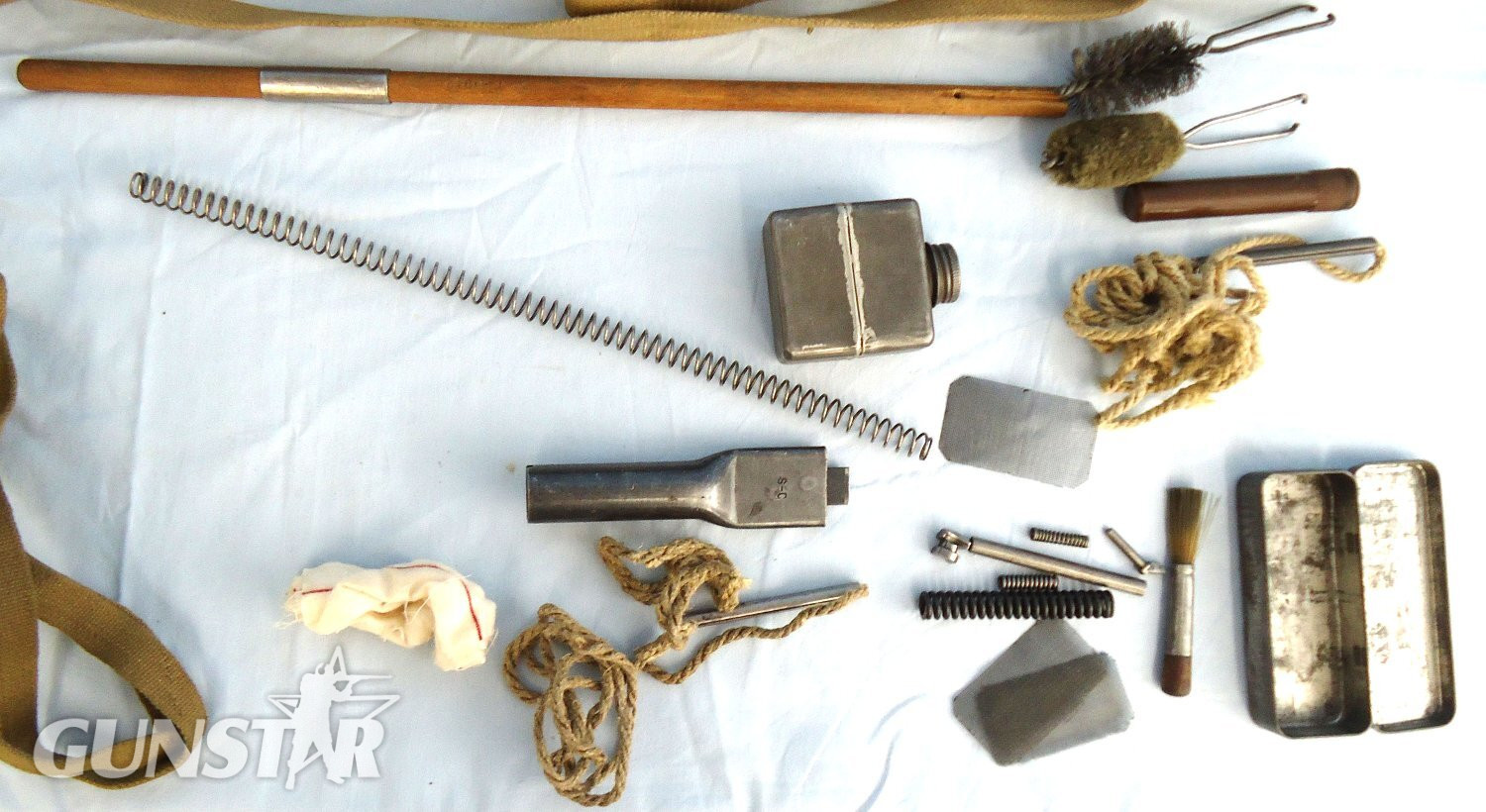 WW2, 1943 Dated, ’37 Webbing Pattern Bren Gun Parts/Spare Barrel Bag Complete with the Spare Parts Wallet and Contents. MISC 1023 WW2, 1943 Dated, ’37 Webbing Pattern Bren Gun Parts/Spare Barrel Bag Complete with the Spare Parts Wallet and Contents. MISC 1023 Various  Machine Gun 