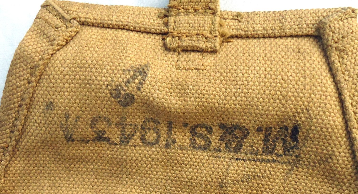 {CATEGORY} - WW2, 1943 Dated, ’37 Webbing Pattern Bren Gun Parts/Spare Barrel Bag Complete with the Spare Parts Wallet and Contents. MISC 1023 Various Machine Gun