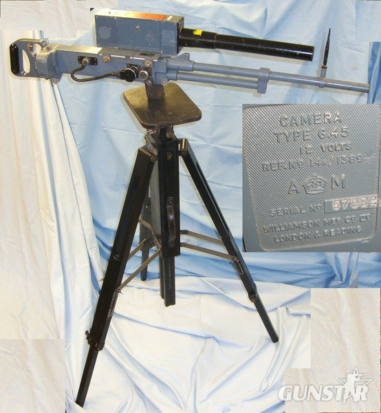 WW2 Era British Air Ministry Williamson Co. London & Reading Air Gunner / Pilot Training G45 Electric Camera Gun, With Film Cassette & Later Display Tripod By Gandolfi London Antique & Militaria in 