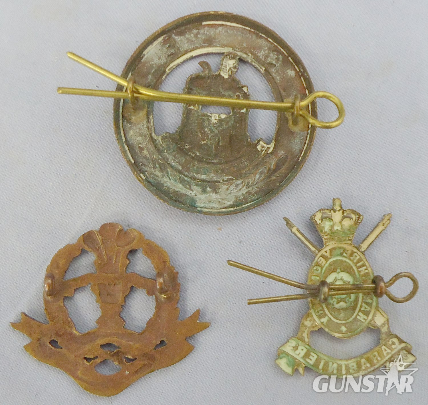  3 Cap Badges* Middlesex Regiment, Hampshire Yeomanry and Essex Regiment Glengarry Badge. BA 902. 3 Cap Badges* Middlesex Regiment, Hampshire Yeomanry and Essex Regiment Glengarry Badge. BA 902.  Antique & Militaria