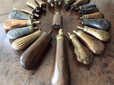 Antique & Militaria