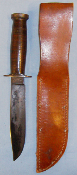  Scarce* WWII Fighting Knife by Maker ‘Kinfolks’ and Sheath. 20195. Hunting Knive