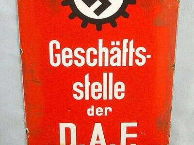 Antique & Militaria