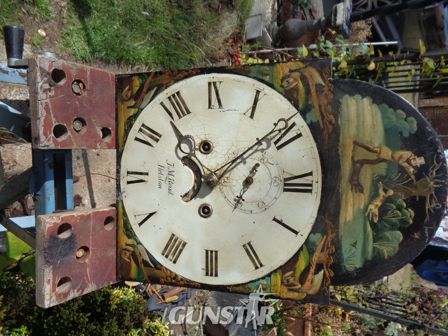 Antique & Militaria