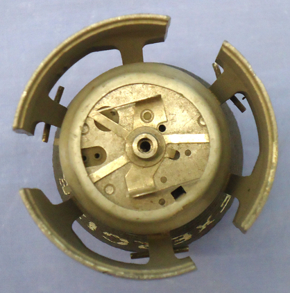 INERT DEACTIVATED. BL755 Anti-Tank & Runway Cratering Bomblet. - O 2061 INERT DEACTIVATED. BL755 Anti-Tank & Runway Cratering Bomblet. - O 2061  Other Ammunition