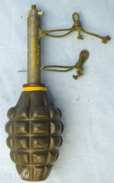 INERT DEACTIVATED. Original WW2 Training American Pineapple Mk 2 High Explosive Hand Grenade With Type M Demonstrating Booby Trap Switch. - O 1697 INERT DEACTIVATED. Original WW2 Training American Pineapple Mk 2 High Explosive Hand Grenade With Type M Demonstrating Booby Trap Switch. - O 1697  Other Ammunition in 
