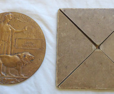 Death Plaque And Outer Sleeve To 711499 Driver Joseph Dowbakin Of The Royal Fiel  Death Plaque And Outer Sleeve To 711499 Driver Joseph Dowbakin Of The Royal Fie Other Accessory