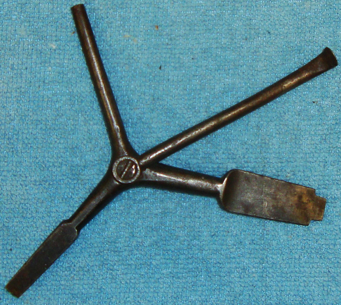European/Continental Combination Tool for Percussion Rifles and Muskets. A 1094. European/Continental Combination Tool for Percussion Rifles and Muskets. A 1094. Antique & Militaria