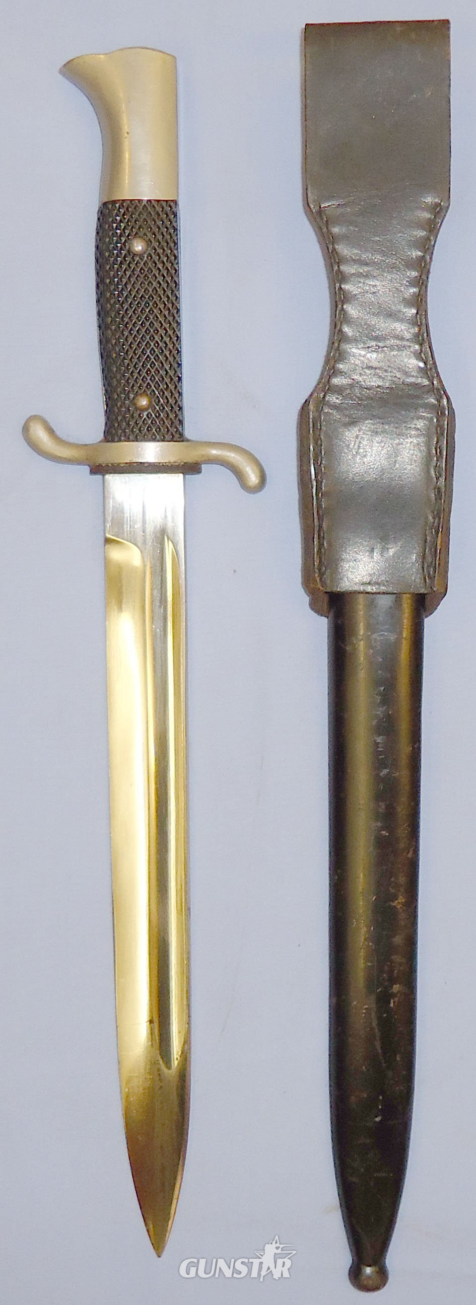  WWII German M98 Fireman’s Dress Bayonet Marked Solingen Scabbard and Leather Frog. 21498. Dagger