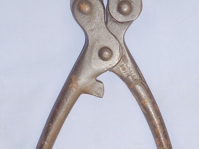 Original British WWI 1915 Dated all Steel Wire Cutters. MISC 825. Original British WWI 1915 Dated all Steel Wire Cutters. MISC 825. Antique & Militaria