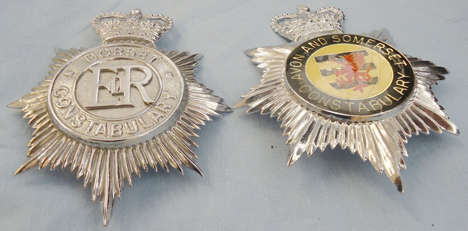  Pair* Dorset Constabulary & Avon and Somerset Constabulary Helmet Plates. BA 887. Pair* Dorset Constabulary & Avon and Somerset Constabulary Helmet Plates. BA 887.  Antique & Militaria