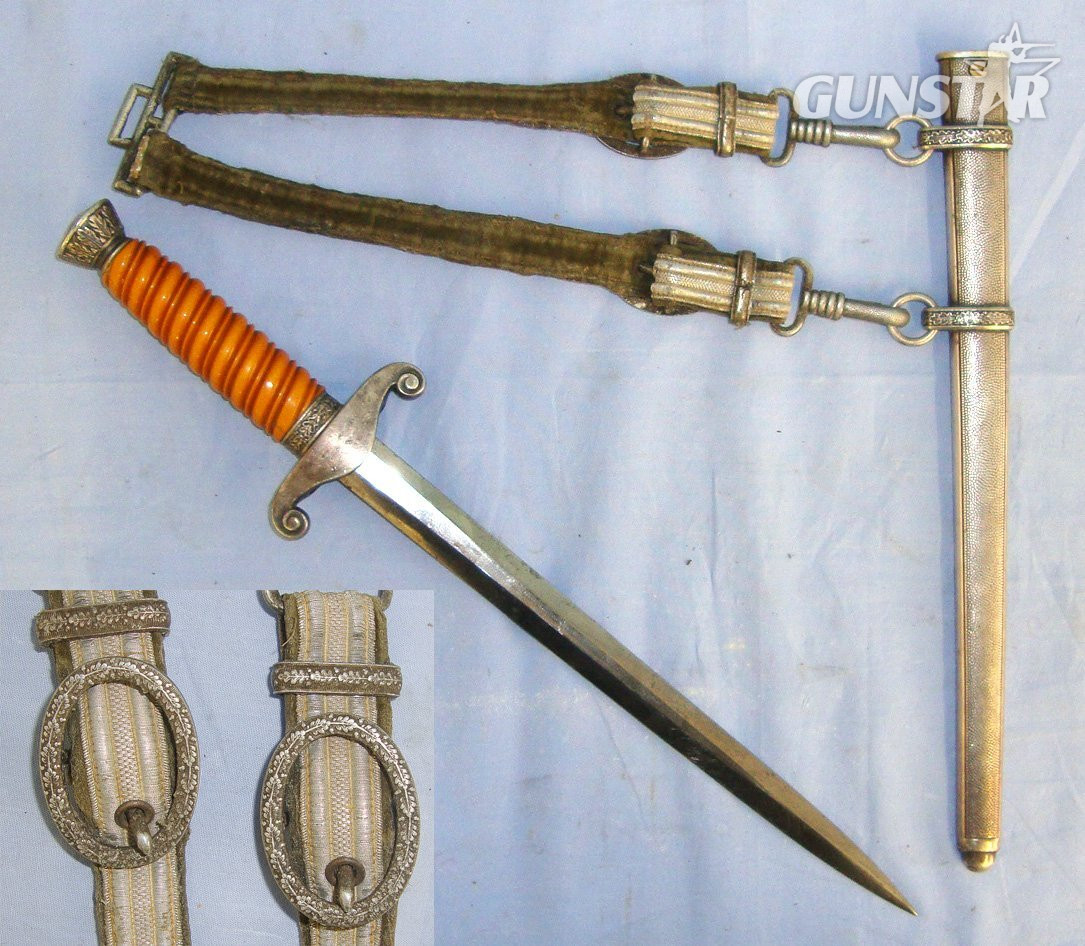  WW2 Era 1935 Pattern Nazi German Army / Heer Officer's Dagger By Eickhorn Solingen With Scabbard With Hangers. Sn 23484:100  Knive