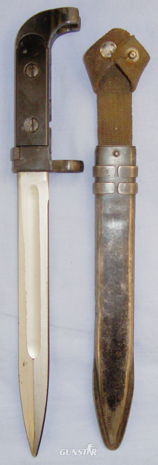 U.S.S.R. 6H3 AK47 Bayonet & Scabbard for the ‘Kalashnikov’ Rifle.  BAYO 338. Bayonet in 