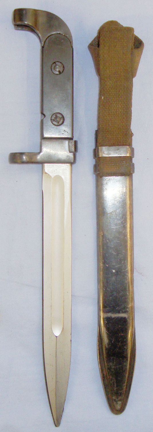  U.S.S.R. 6H3 AK47 Bayonet & Scabbard for the ‘Kalashnikov’ Rifle.  BAYO 338. Bayonet
