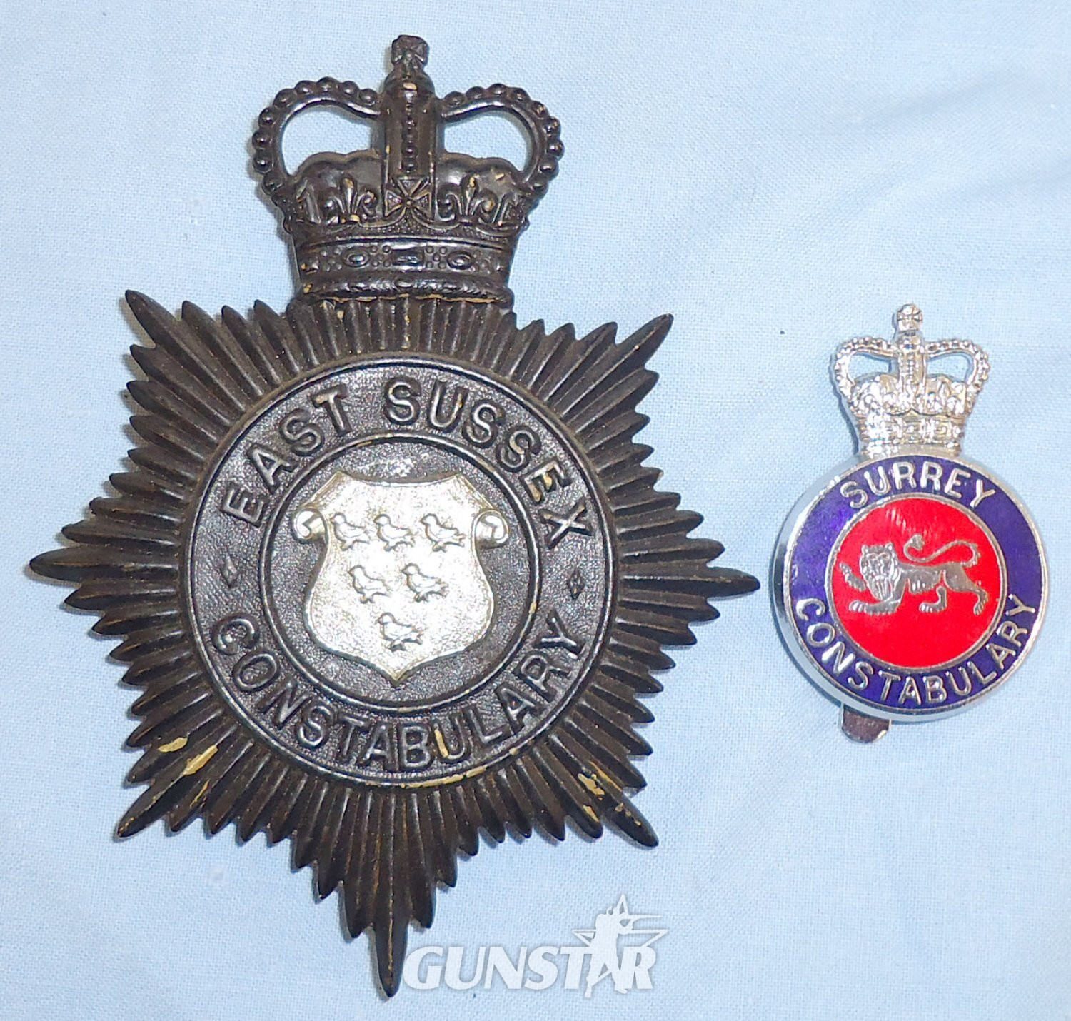 Pair* Surrey Constabulary Cap Badge & East Sussex Constabulary Helmet ‘Firmin & Sons’ Plate. BA 886. Pair* Surrey Constabulary Cap Badge & East Sussex Constabulary Helmet ‘Firmin & Sons’ Plate. BA 886.  Antique & Militaria in 