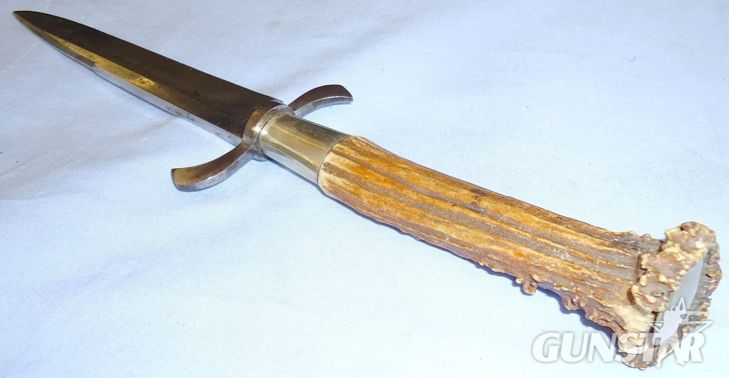 Private Purchase* German WWI Trench Knife with Stag Horn Grips. ED 2685. Dagger