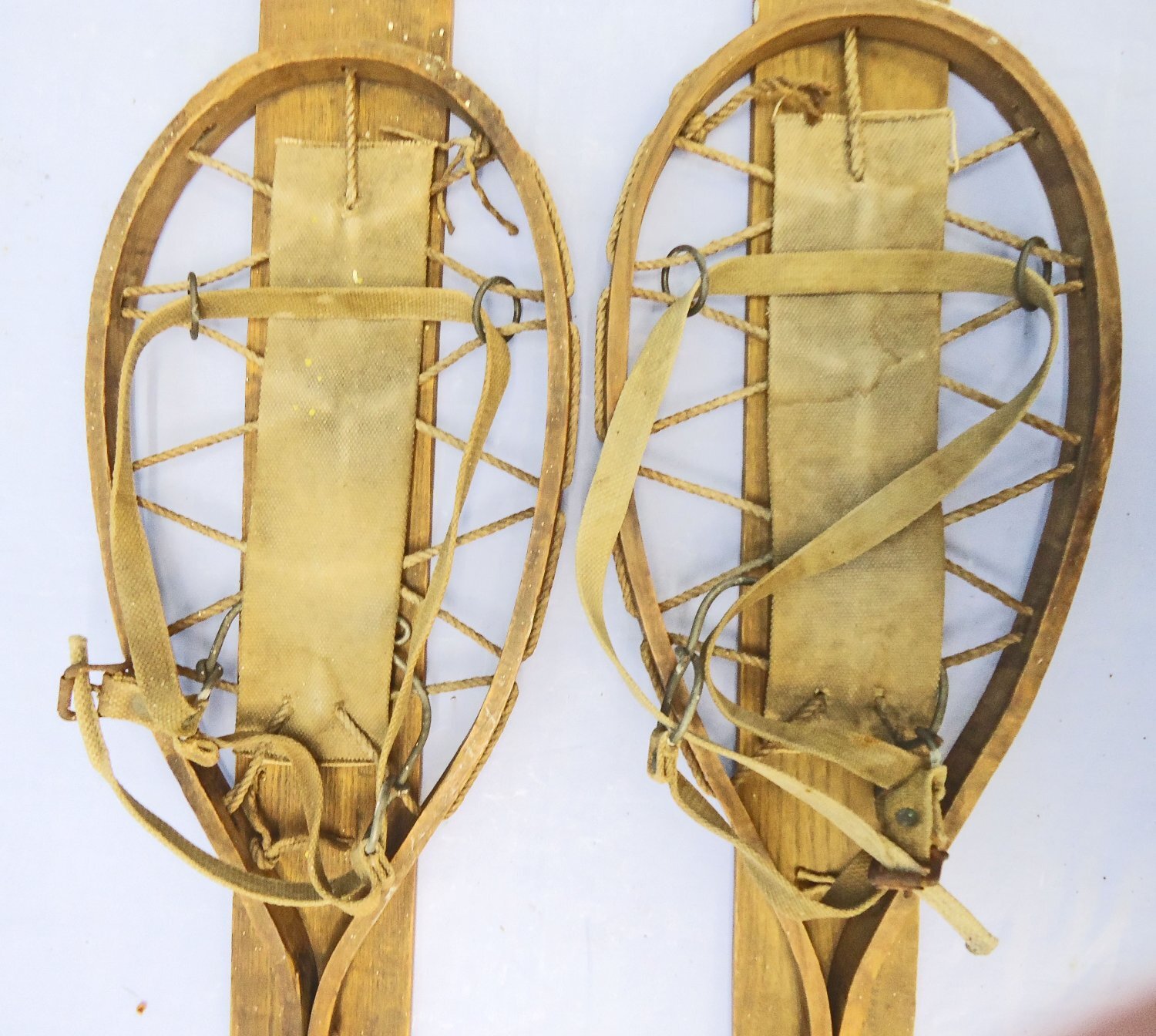  British, WW2, 1942 Dated, Commando Ski Snowshoes. - MISC 1017 British, WW2, 1942 Dated, Commando Ski Snowshoes. - MISC 1017 Antique & Militaria