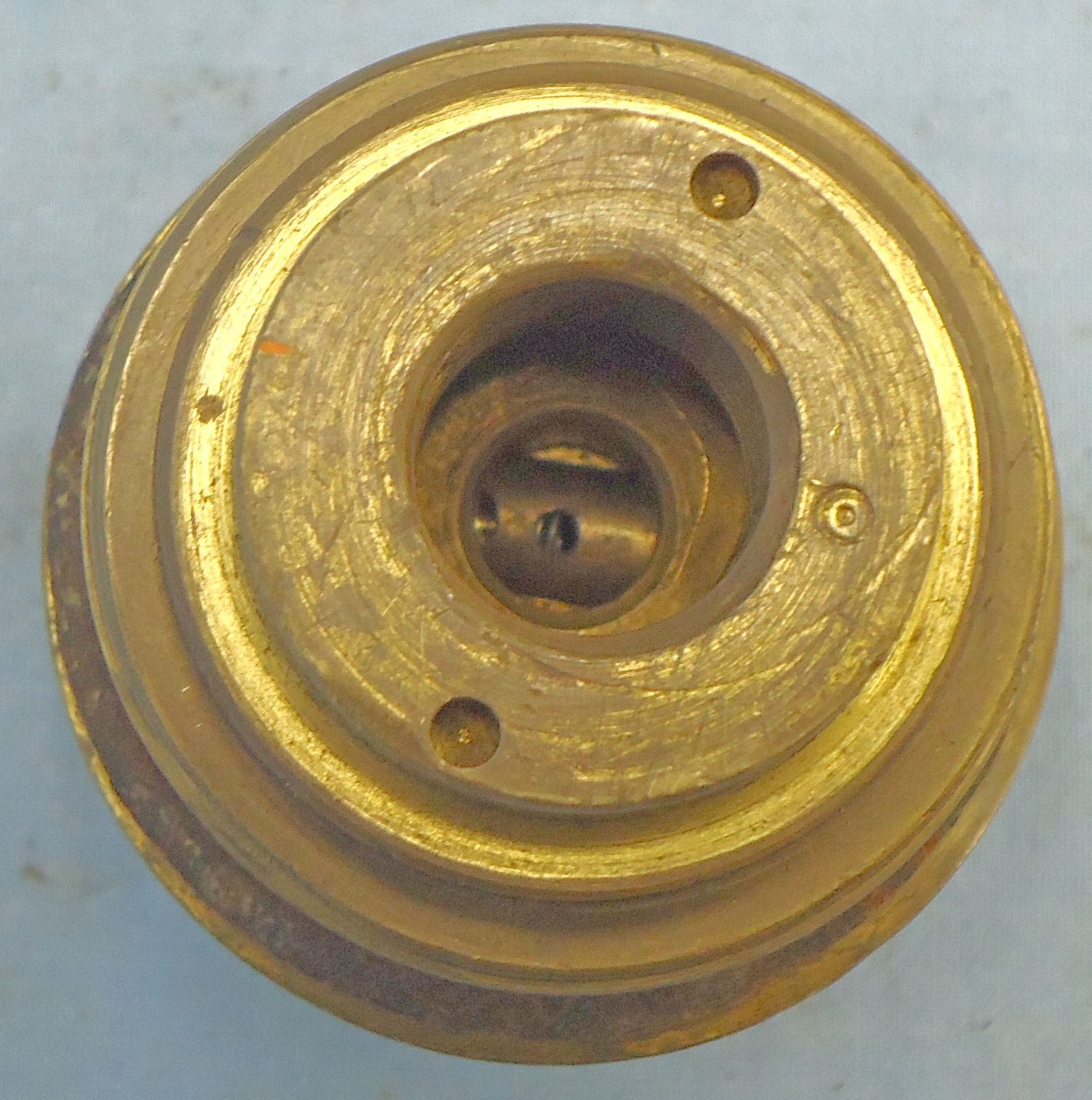 {CATEGORY} - INERT DEACTIVATED. **MINT** Rare, Strippable, British WW1 British No 100 Percussion Nose Fuze For High Explosive & Smoke Rounds. - O 2184 INERT DEACTIVATED. **MINT** Rare, Strippable, British WW1 British No 100 Percussion Nose Fuze For High Explosive & Smoke Rounds. - O 2184  Other Ammunition